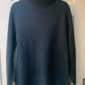 Women’s Dress Forum Small Casual Oversized Sweater.